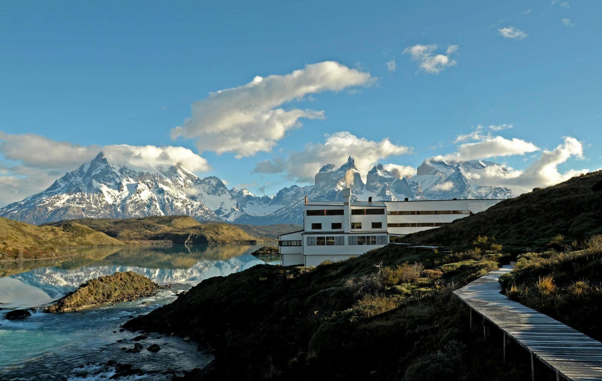 Explora En Torres Del Paine Villa Torres del Paine National Park Exterior foto